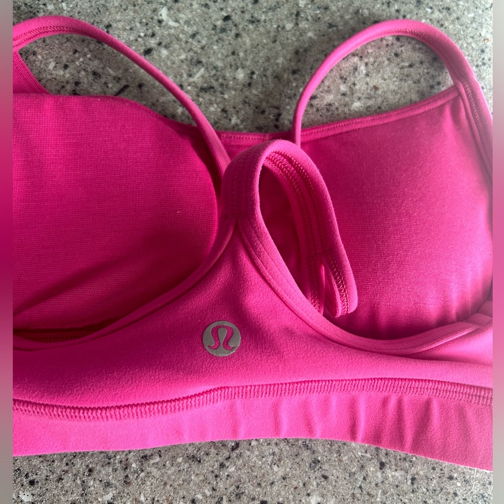 Lululemon sports bra size 2.  Has been worn maybe once.